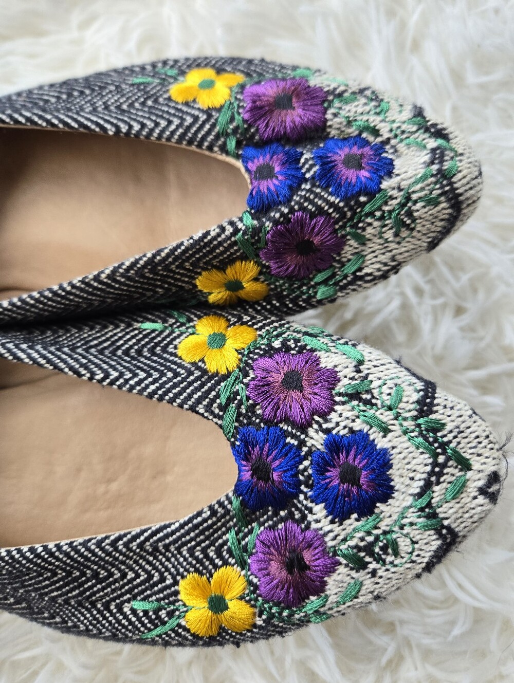 Artisan Bird Of Flight Knit Embroidered Ballet Flat US 9